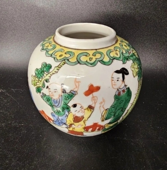 Vintage hand painted famille vert ginger‎ jar - Picture 1 of 4